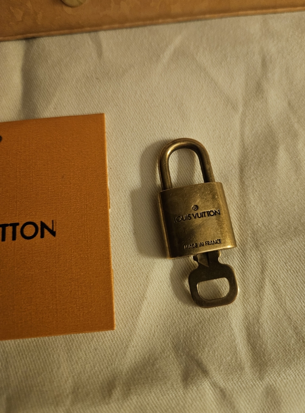 Authentic Louis Vuitton White Multicolor Monogram Alma PM Satchel W/Lock & Key - Picture 13 of 14